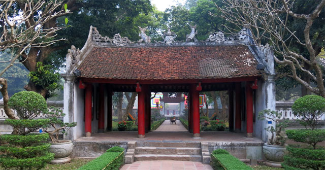 Inside Quoc Tu Giam Temple